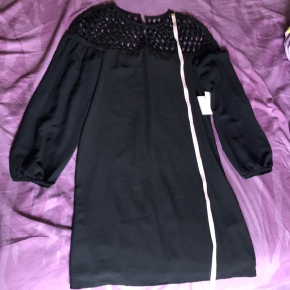 NWT Laundry black dress, length as 87cm. Size 4 - Picture 2 of 3